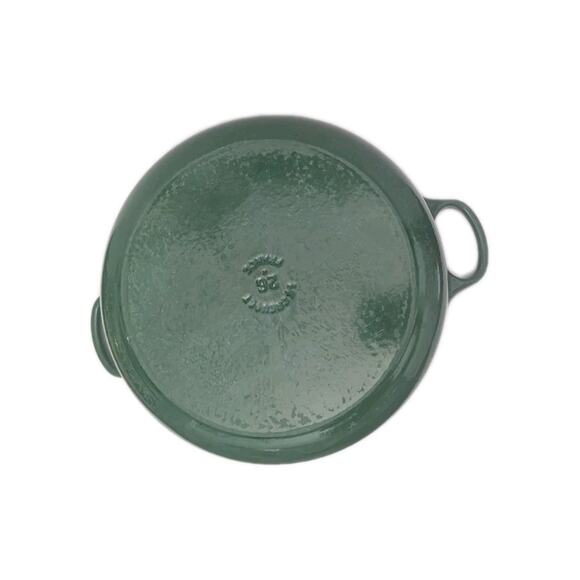 Classic Le Creuset ROUND Dutch Oven #26 Hard To Find GREEN Olive 5.5 Qt W Lid - Picture 5 of 10